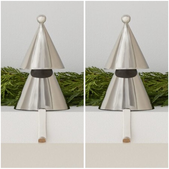 Williams Sonoma Other - Two Williams Sonoma Polished Nickel Metal Christmas Stocking Holders, Like New!!